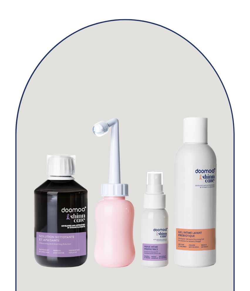 Coffret essentiels intime Solution nettoyante, Douchette intime, Gel lavant, Huile protectrice